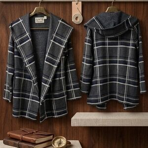Anthropologie By Field Flower Plaid Blazer in Navy and White